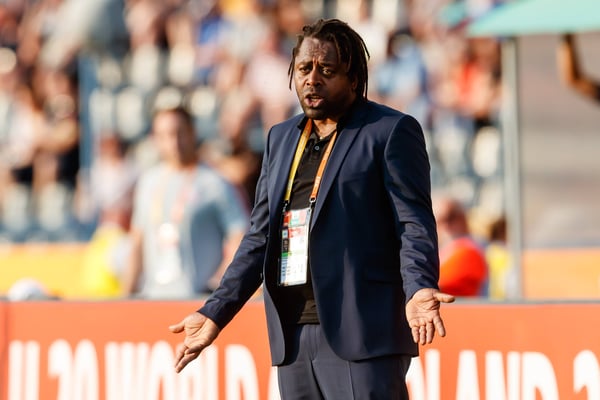 世界杯FIFA体育新闻：迪奥梅德现在是一名教练。/IMAGO/DeFodi