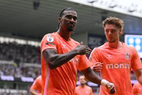 世界杯FIFA体育新闻：联赛领头羊考文垂城队是雷克瑟姆队的倒数第二个对手。/ Getty/Jon Hobley