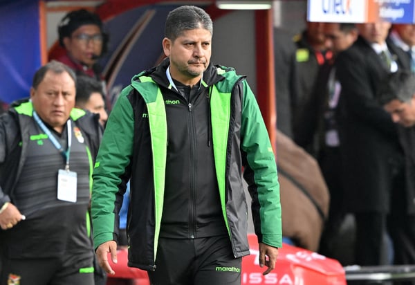 世界杯FIFA体育新闻：奥斯卡·维勒加斯执教玻利维亚队参加南美区预选赛