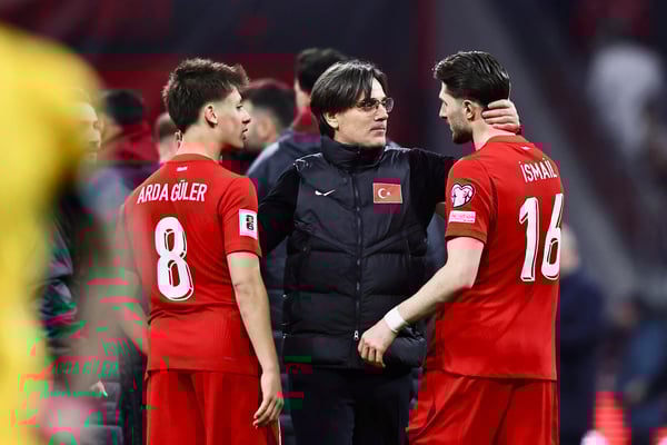 世界杯FIFA体育新闻:土耳其主教练文森佐·蒙特拉