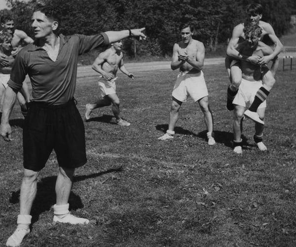 世界杯FIFA体育新闻：乔治·雷诺·瑞典