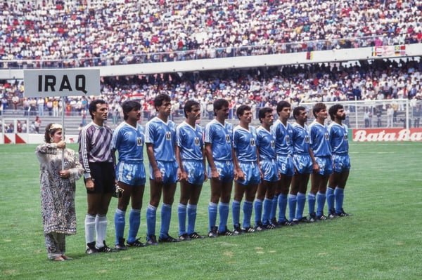世界杯FIFA体育新闻：1986年国际足联世界杯伊拉克队对阵比利时队赛前列队