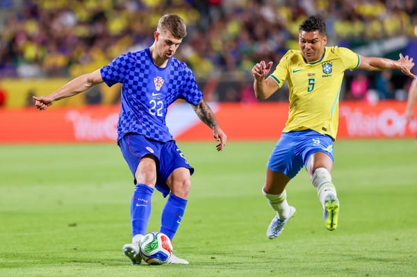 世界杯FIFA体育新闻：卢卡·武什科维奇和卡塞米罗