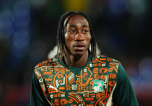 世界杯FIFA体育新闻：科特迪瓦的扬·迪奥曼德 (Yan Diomande) 出席 2025 年非洲杯