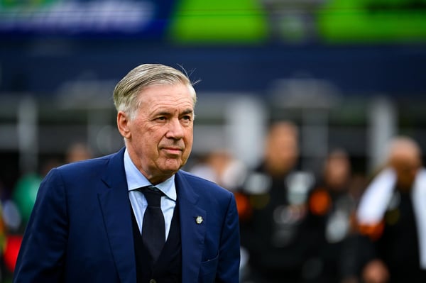 世界杯FIFA体育新闻：2026年3月26日，巴西队主教练卡洛·安切洛蒂在与法国队的友谊赛中。