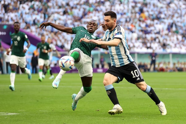 世界杯FIFA体育新闻:沙特阿卜杜勒哈米德和莱昂内尔梅西 沙特阿拉伯 vs 阿根廷