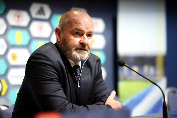世界杯FIFA体育新闻:2026年世界杯 > UEFAQ抽签反应 (131224)