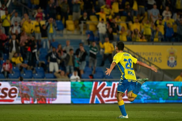 世界杯FIFA体育新闻：佩德里（西班牙）效力于西班牙乙级联赛的拉斯帕尔马斯队