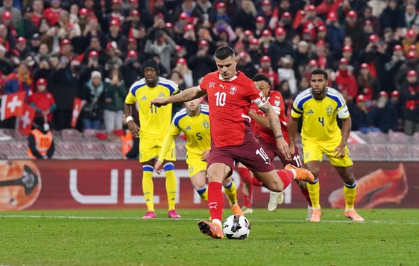世界杯FIFA体育新闻：格拉尼特·扎卡在2026年世界杯前的友谊赛中代表瑞士队主罚点球