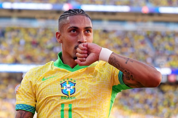 世界杯FIFA体育新闻:拉菲尼亚