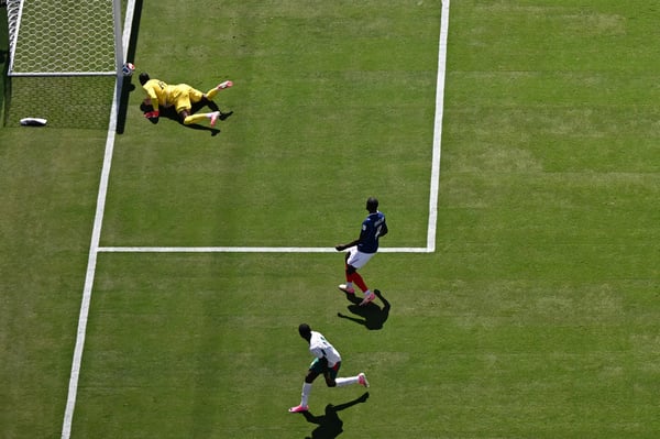 世界杯FIFA体育新闻:法国对阵塞内加尔