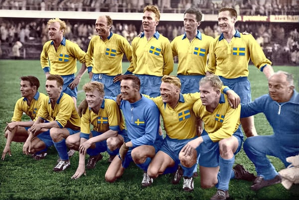 世界杯FIFA体育新闻：1958年国际足联世界杯决赛前，瑞典队列队合影