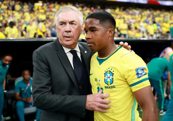 世界杯FIFA体育新闻：巴西对日本：2026年国际足联世界杯32强赛