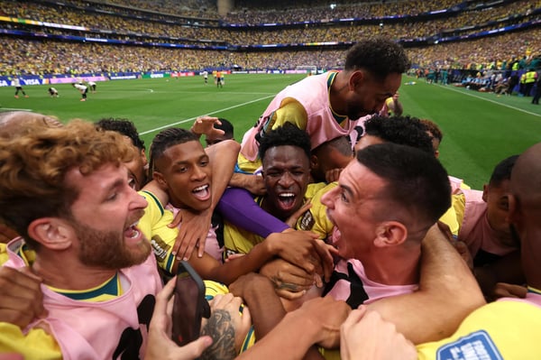 世界杯FIFA体育新闻：巴西对日本