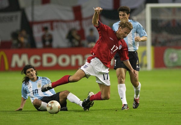 世界杯FIFA体育新闻:泰迪·谢林汉姆 英格兰对阿根廷 2002年世界杯