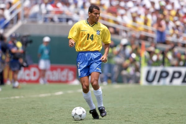 世界杯FIFA体育新闻:卡福代表巴西队参加1994年国际足联世界杯