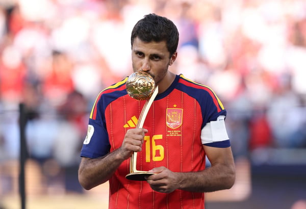 世界杯FIFA体育新闻:西班牙对阵阿根廷:决赛 - 2026年国际足联世界杯