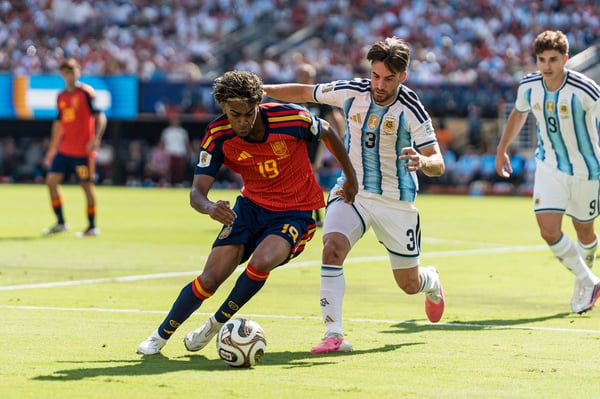 世界杯FIFA体育新闻:塔利亚菲科对阵拉明·亚马尔