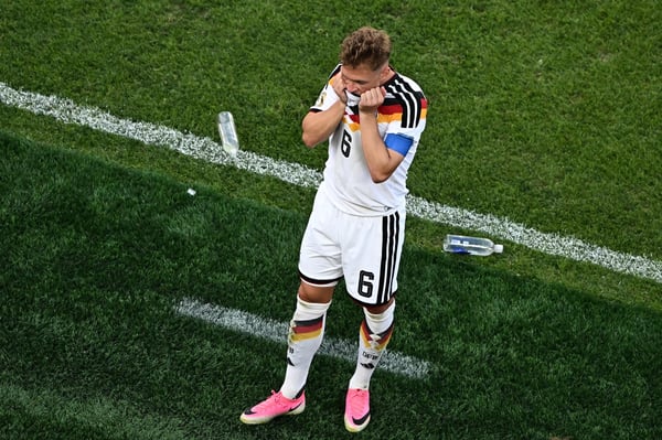 世界杯FIFA体育新闻:德国队在点球大战中负于巴拉圭队后,约书亚·基米希发表了讲话。