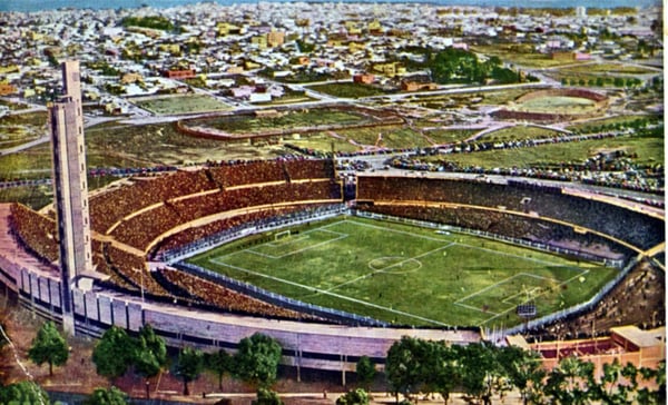 世界杯FIFA体育新闻：百年球场彩色明信片，1930 年，盖蒂