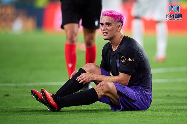 世界杯FIFA体育新闻:加维再次遭遇伤病打击。/ Manuel Queimadelos/Quality Sport Images/Getty Images