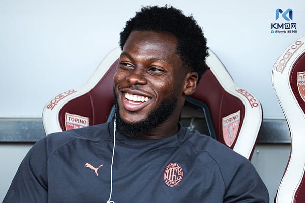 世界杯FIFA体育新闻:尤努斯·穆萨赢得了AC米兰新任主教练鲁本·阿莫里姆的心。 /萨拉卡瓦利尼/盖蒂图片社