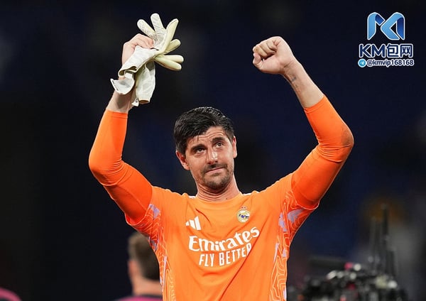 世界杯FIFA体育新闻：库尔图瓦本赛季至今尚未取得零封。/ Alex Caparros/Getty Images