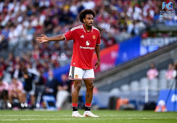 世界杯FIFA体育新闻:Zirkzee始终徘徊在边缘。/ Ben McShane/Sportsfile/Getty Images