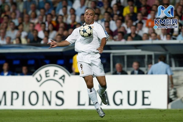 世界杯FIFA体育新闻：原版罗纳尔多从意甲加盟皇家马德里。/ Manuel Blondeau/Photo & Co./Corbis/VCG/Getty Images。