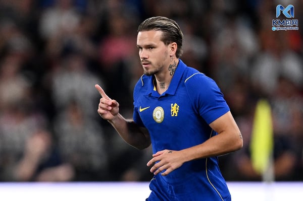 世界杯FIFA体育新闻：米哈伊洛·穆德里克正努力让自己的职业生涯重回正轨。/ Darren Walsh/切尔西足球俱乐部/Getty Images