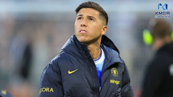 世界杯FIFA体育新闻:恩佐·费尔南德斯最终如愿以偿地离开了。/ Nigel French/Sportsphoto/Allstar/Getty Images