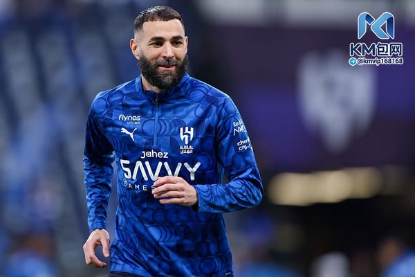 世界杯FIFA体育新闻:曼联17年前就想要签下卡里姆·本泽马。/ Yasser Bakhsh/Getty Images