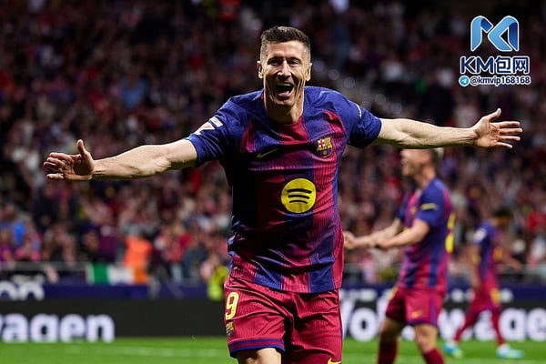 世界杯FIFA体育新闻:巴塞罗那未能找到他们梦寐以求的罗伯特·莱万多夫斯基的替代者。/ Alvaro Medranda/Quality Sport Images/Getty Images