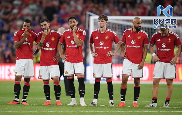 世界杯FIFA体育新闻:一些球员希望球队能再签下一名新球员。/ Charles McQuillan/Getty Images