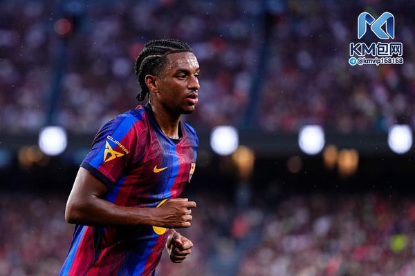 世界杯FIFA体育新闻：亚历杭德罗·巴尔德今夏倾向于转会。/ Jose Breton/Pics Action/NurPhoto/Getty Images