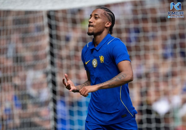 世界杯FIFA体育新闻：若昂·佩德罗现在简直势不可挡，进球不断。/ Visionhaus/Getty Images