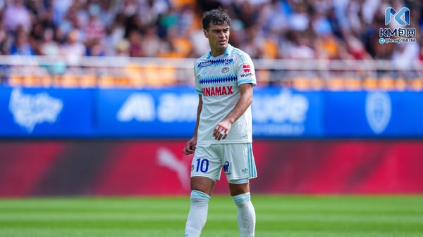 世界杯FIFA体育新闻：乔瓦尼·雷纳希望在2030年世界杯前成为美国国家队的核心球员。/ Franco Arland/Getty Images