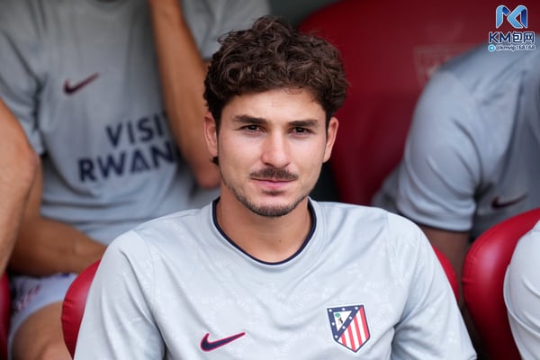 世界杯FIFA体育新闻:朱利安·阿尔瓦雷斯是阿森纳的目标。 /胡安·曼努埃尔·塞拉诺·阿尔塞/盖蒂图片社