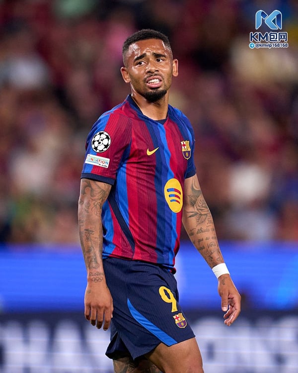 世界杯FIFA体育新闻：加布里埃尔·热苏斯在转会窗口关闭前加盟巴塞罗那。/ Alex Caparros/Getty Images