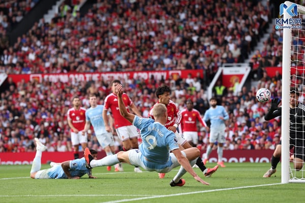 世界杯FIFA体育新闻：埃尔林·哈兰德那粒充满争议的进球可能会产生重大影响。/ Alex Livesey - Danehouse/Getty Images
