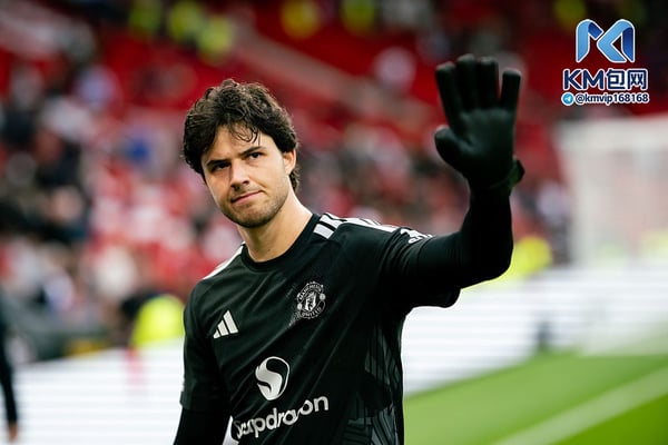 世界杯FIFA体育新闻：拉门斯去年夏天加盟曼联后，成为了球队的一号门将。/ Ash Donelon/曼联/Getty Images