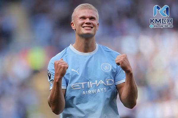 世界杯FIFA体育新闻:埃尔林·哈兰德与皇家马德里和巴塞罗那的转会传闻持续不断。/ James Gill/Danehouse/Getty Images