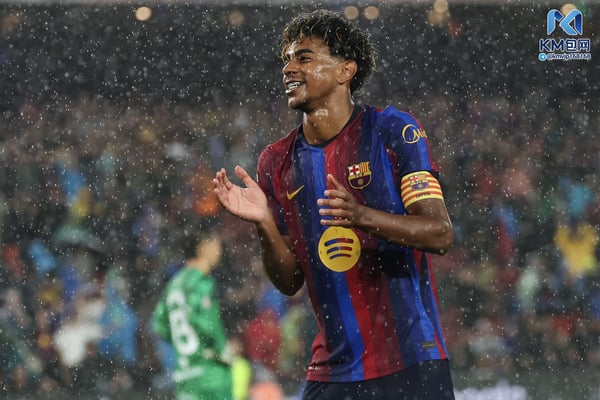 世界杯FIFA体育新闻：拉明·亚马尔贡献了三个进球。/ Lluis Gene/AFP/Getty Images