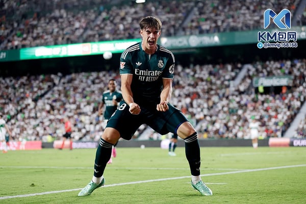 世界杯FIFA体育新闻:卡洛斯·埃斯皮正逐渐成为皇家马德里的完美超级替补。/ M Gracia Jimenez/Soccrates/Getty Images
