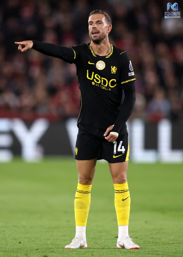 世界杯FIFA体育新闻:乔丹·亨德森完成了他在切尔西的首秀。/ Alex Pantling/Getty Images
