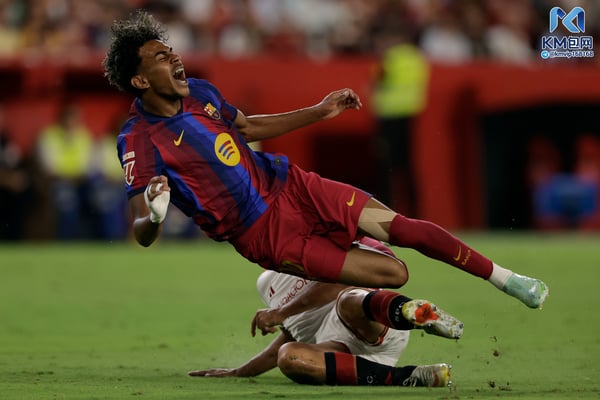世界杯FIFA体育新闻:拉明·亚马尔被严密盯防。/ Eric Verhoeven/Soccrates/Getty Images