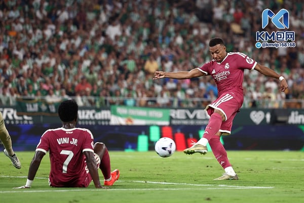 世界杯FIFA体育新闻：皇马很少能同时看到姆巴佩和维尼修斯发挥出最佳水平。/ Fran Santiago/Getty Images