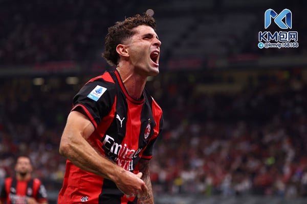 世界杯FIFA体育新闻:克里斯蒂安·普利西奇周日表现出色。/ Giuseppe Cottini/AC米兰/Getty Images