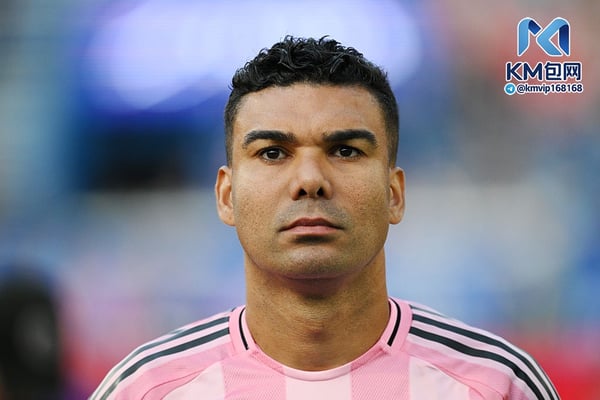 世界杯FIFA体育新闻:卡塞米罗依然是一位实力强劲的对手。/ Tim Austen/Getty Images