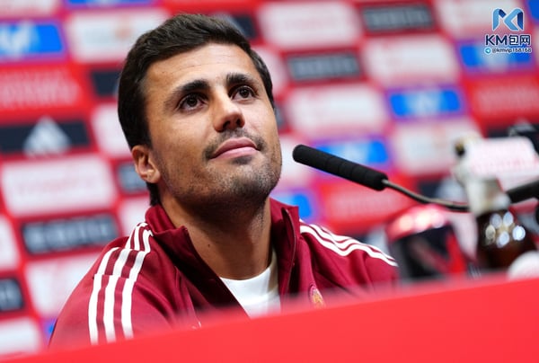 世界杯FIFA体育新闻:罗德里率先打破沉默。/ Bradley Collyer/PA Images/Getty Images